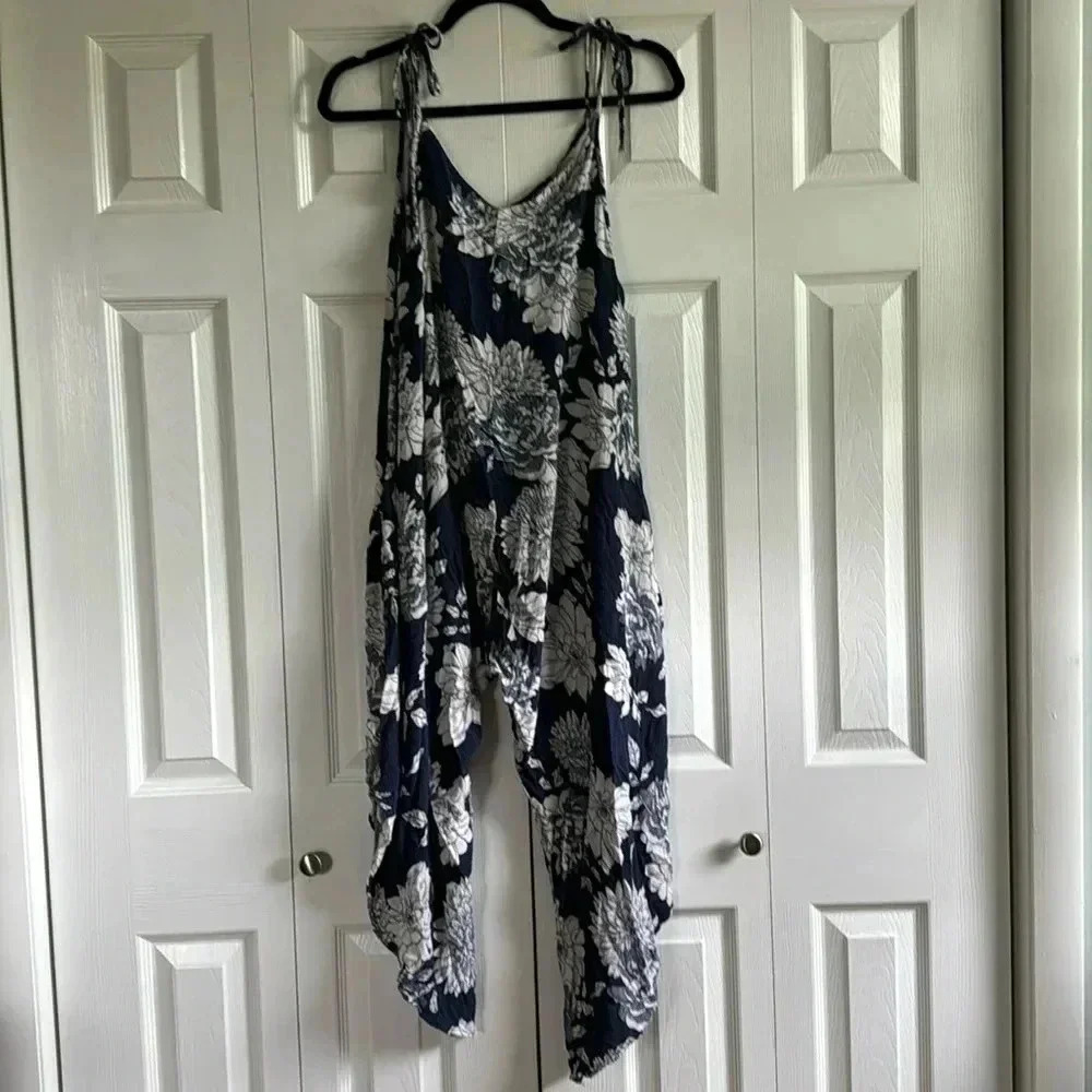 Annabelle Floral Women's Jumpsuit Size M